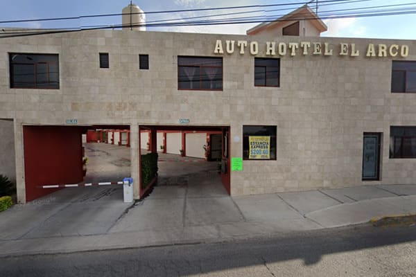 Auto Hotel El Arco en San Juan del Río, Querétaro