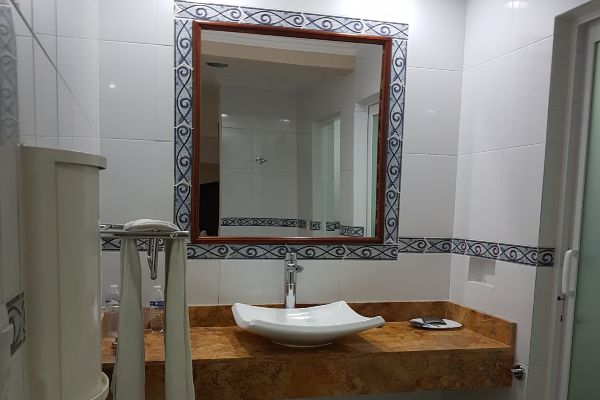 Dubai Plus Auto Hotel en Tuxtla Gutiérrez, Chiapas